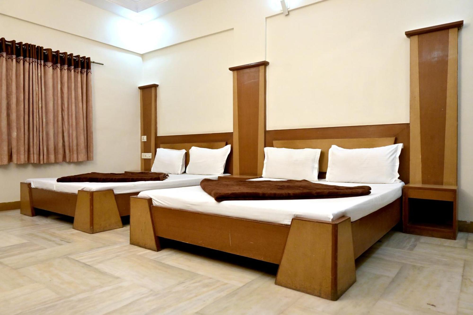 Ambaji Hotel Roshan Palace מראה חיצוני תמונה